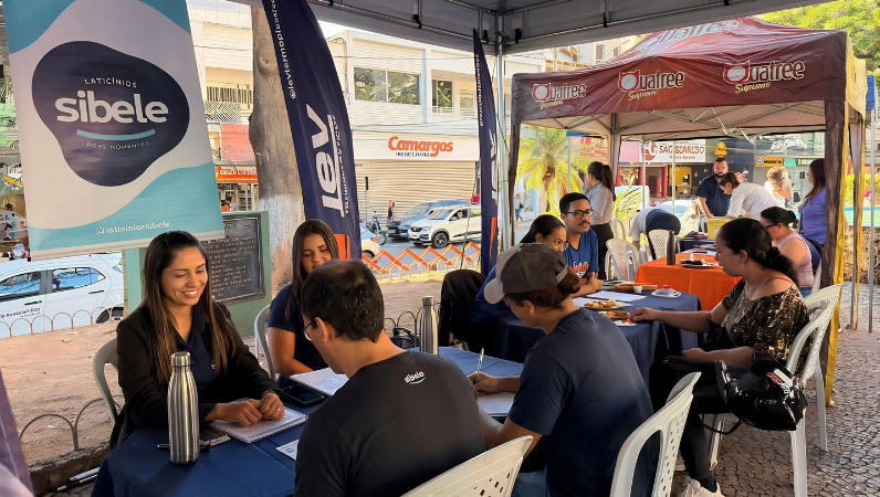 Emprega+ amplia oportunidades de trabalho com mais de 500 vagas em Pará de Minas